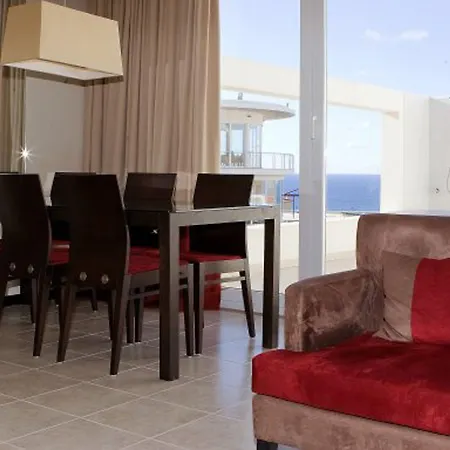 Noiva Do Mar 假日公园 4*